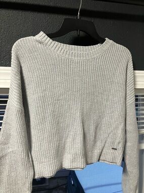 Hollister Light Gray Ribbed Crewneck Sweater
